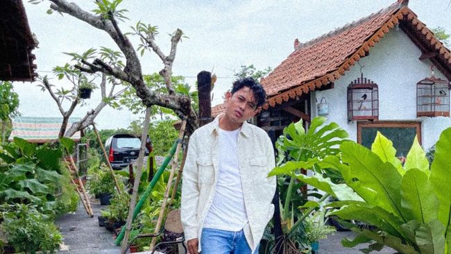 Intip 7 Potret Rumah Budi Doremi di Desa, Asri dan Dikelilingi&nbsp;Persawahan