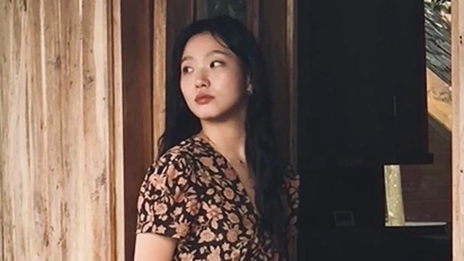 5 Potret Kim Go Eun Syuting di Garut Bikin Netizen Heboh, Melokal&nbsp;Abis!