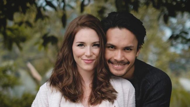 Curhat Randy Pangalila dan Istri Asal Kanada, Sempat Kesulitan Finansial hingga Terlilit&nbsp;Utang