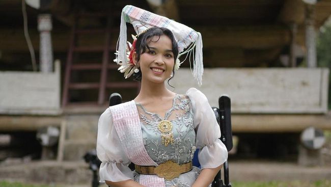 Kisah Laura, Penari yang Sempat Lumpuh Total Kini Berhasil Bawa Muridnya Menang&nbsp;Festival