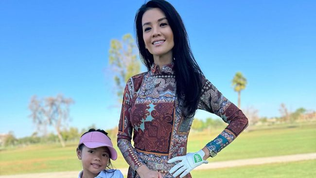 5 Potret Farah Quinn Ajak Anak Main Golf Bareng, Putrinya Disebut Bak Pemain&nbsp;Profesional