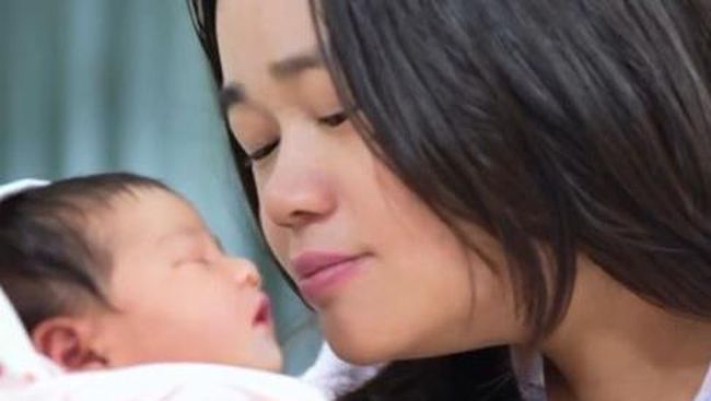 7 Potret Olivia Istri Denny Sumargo Melahirkan Anak Pertama Perempuan Diberi Nama&nbsp;Gabriella