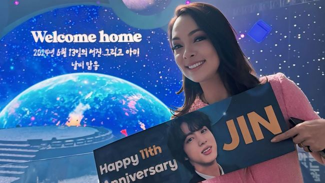 Cerita Reisa Broto Asmoro Dipeluk Jin BTS, Sempat Saling&nbsp;Sapa