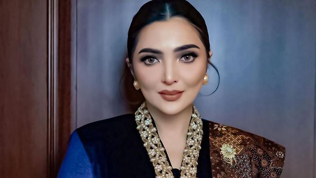 Ashanty Jalani Sidang Proposal Disertasi di Unair, Sempat Ingin Menyerah karena Terlalu&nbsp;Sibuk