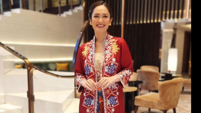 7 Potret Senandung Nacita Ikhlas Tinggalkan Karier demi Keluarga, Happy ke Pasar Tiap&nbsp;Hari