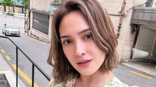 5 Potret Bunda Seleb yang Tampil Cantik dan Beda dengan Rambut&nbsp;Pendek