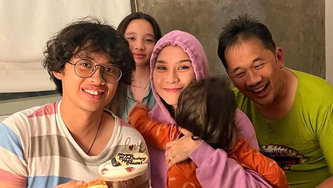 Beri Bantuan Kemanusiaan ke Palestina, Zaskia Mecca Tinggalkan Wasiat untuk&nbsp;Anak-anak