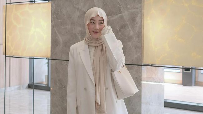 5 Potret Outfit Stylish Larissa Chou, Ingin Coba Gaya Fashion Baru usai&nbsp;Menikah