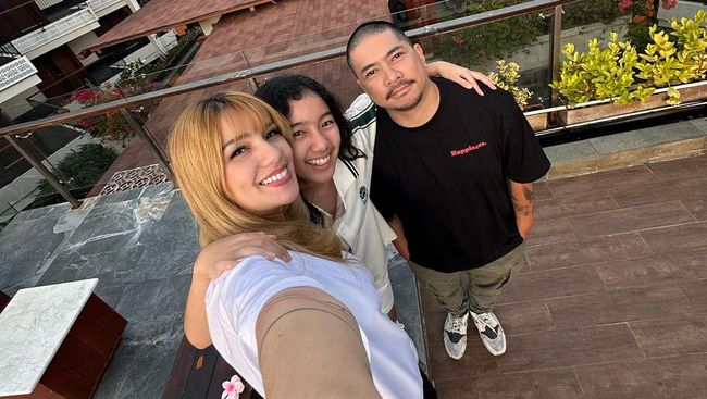 Harapan Tulus Leticia untuk Sang Bunda Sheila Marcia dan Ayah Sambung, Tetap Bersama Sampai&nbsp;Tua