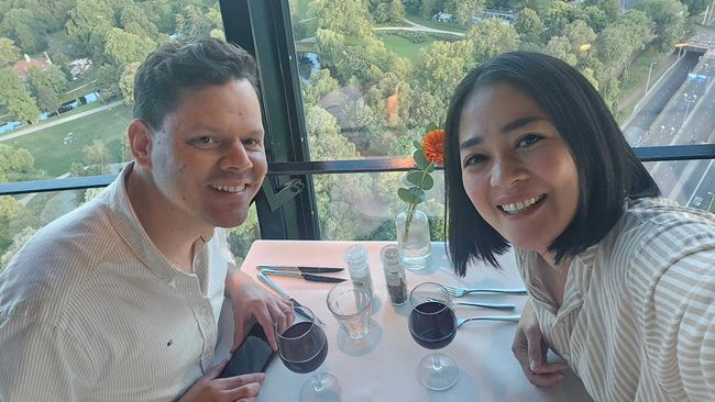 5 Potret Gracia Indri Rayakan Ultah Suami Belanda, Habiskan Waktu&nbsp;Berdua